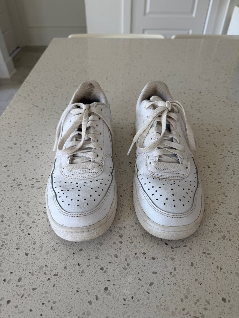 Nike White Sneakers Size 8 Women - Picture 4 of 10